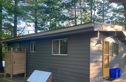 Tiny Cottage | Private 3 bedroom, 1 bath cottage in Woodland Beach