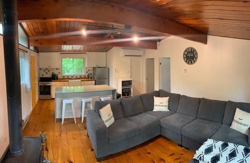 Tiny Cottage | Private 3 bedroom, 1 bath cottage in Woodland Beach