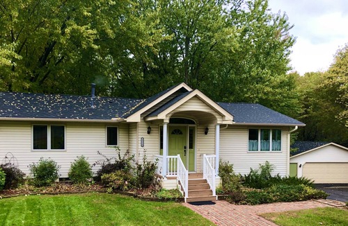 Blaine House | Private 5 bd home perfect for large families!