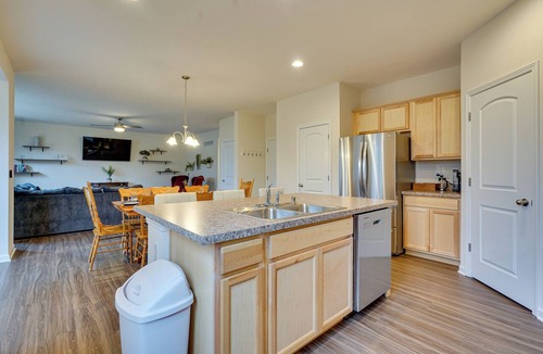 Johnstown Cottage | Private Backyard! Spacious Home 25 Mi to Columbus