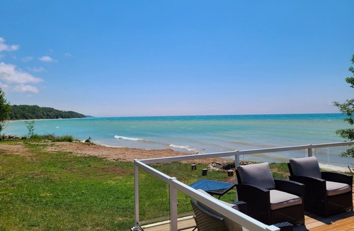 Port Albert House | Private Beach, Lakefront Escape in Port Albert.