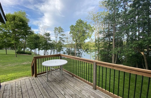 Mapleton House | Private Cabin on Conestogo Lake