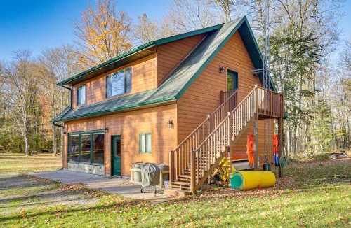 Park Falls House | Private Dock, BBQ Ready: Lakefront Fifield Home!