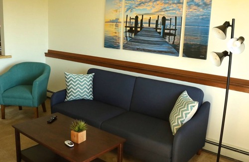 Lamberton Apartment | Private Furnished Apartment long & short stay