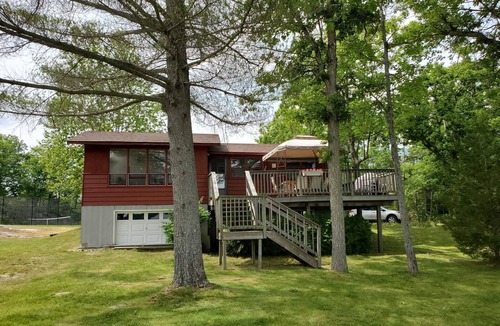 Trent Lakes Cottage | Private getaway on Lower Buckhorn Lake