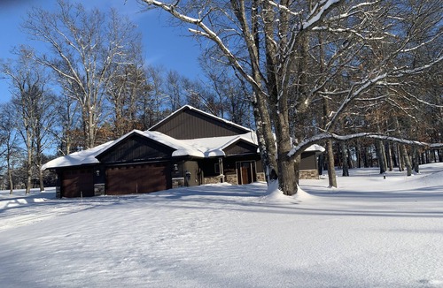 McGregor House | Private home getaway on MN National