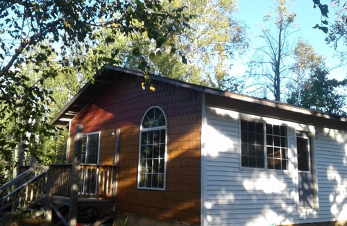 Cloquet Cabin | Private lake full of fish, bonfire pit, dock, boat ramp, WIFI Dogs Welcome