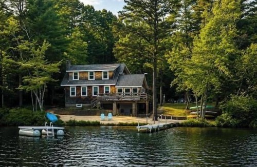 The Bays House | Private lakefront escape on Ossipee Lake.