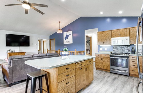 Spicer House | Private Lakefront Retreat w/Hot Tub, Deck & Views