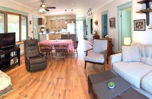Rideau Lakes Cottage | Private lakefront w/panoramic views near Westport