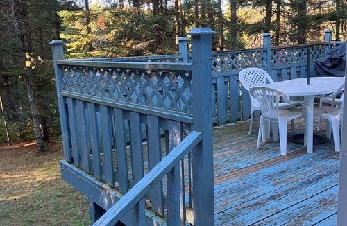 Madawaska Valley Cottage | Private lakehouse oasis awaits -Family & Pet Friendly-Barry's Bay