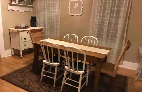 Mankato Apartment | Private Large 2 Bedroom 1 Bath Downtown Apartment