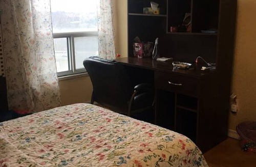 Flemingdon Park Resort | Private room ∙ 1 guest