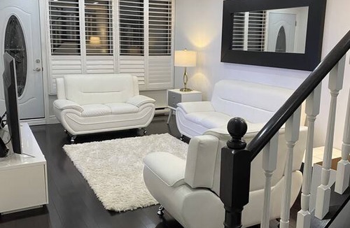 Flemingdon Park Resort | Private room ∙ 1 guest