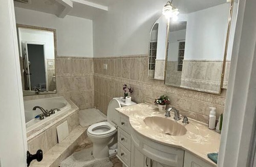 Vaughan Resort | Private room ∙ 1 guest