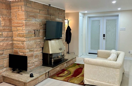 Durham Region Resort | Private room ∙ 1 guest