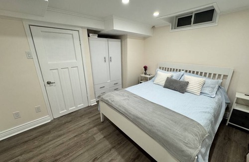 Mississauga Valleys Resort | Private room ∙ 2 guests