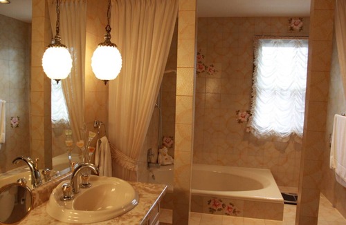 Humber Summit Resort | Private room ∙ 4 guests