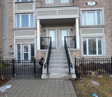 Brampton House | Private, Secure, Immaculate & Cozy Room