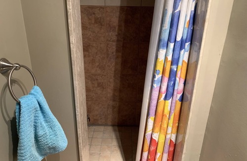 Long Branch House | Private suite in a quiet house with private entrance and private washroom