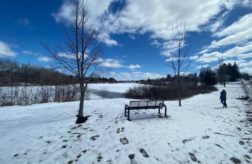 Moncton Bed & Breakfast | Private Suite Jones Lake- West Moncton