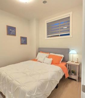 Forest Lawn House | Private Suite unit 1B - New & Cozy in Calgary