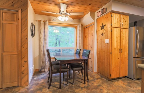 Lavigne House | Private Waterfront 4 Season Cottage - Must See!
