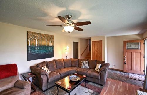Kenwood House | Quaint Duluth Hideaway with Private Fenced-In Yard!