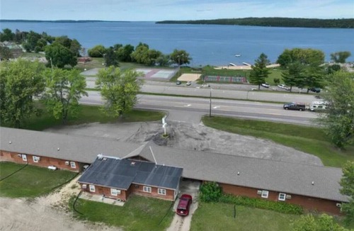 Walker Apartment | Quaint Lakeview Getaway | Trails & Town at Your Doorstep