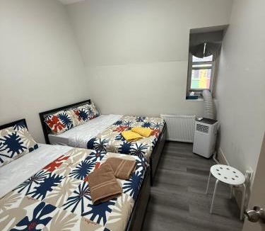 Financial District House | Queen Street AC SUITE-Free Wifi& Self Checkin