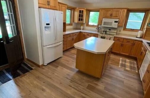 Glenwood Cabin | Quiet cabin on Lake Minnewaska - perfect for a family escape.