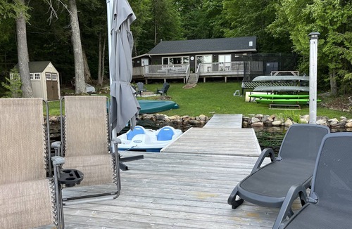 Irondale Cottage | Quiet Lakefront Cottage, perfect for Families. Hot Tub, No Jet Ski lake.