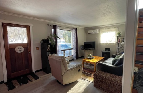 Algoma District House | Quiet tranquil getaway to heighten your senses in Richards Landing.Pet Friendly!