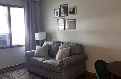 Fairmont Apartment | Quiet Two Bedroom Apartment. Discount for traveling workers.