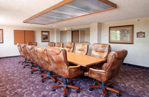 Northwestern Precinct Hotel | Radisson Hotel St Paul Downtown