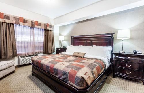 Westlock Hotel | Ramada by Wyndham Westlock