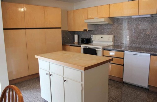 Prince Edward House | Rare 6 bedroom Gem in Picton