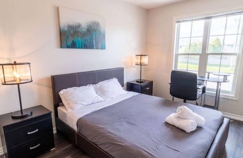 London House | *Rare* Modern Beautiful 5 Bedroom near UWO & DT