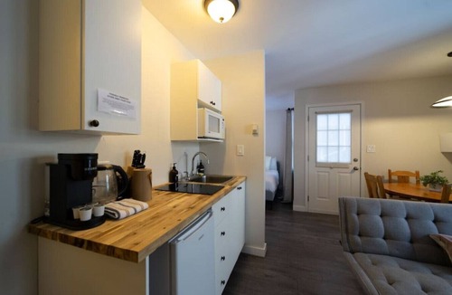 Dwight Cabin | Rare Muskoka Chalet Suite - A1