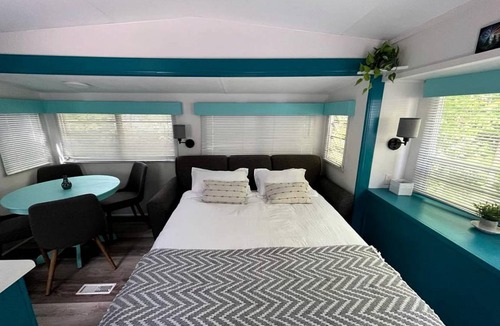 Miller Lake RV Rental | Recreational vehicle (RV) ∙ 1 bedroom ∙ 4 guests