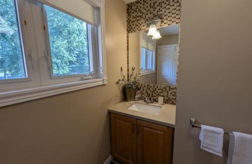 Ramara House | Red Brickhouse Lakefront Cottage