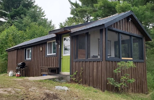 Washagami Cabin | Red Pine Cabin at Pine Falls Lodge