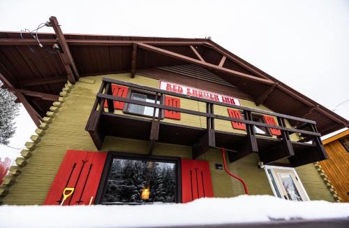 Rossland Hotel | Red Shutter Inn