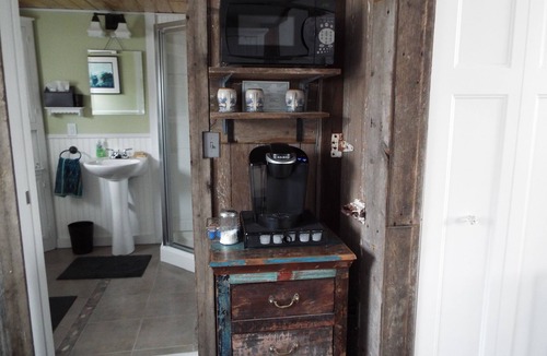 Redpath Cottage | Redpath Retreat- enjoy the quiet beauty of the prairie in this private cottage