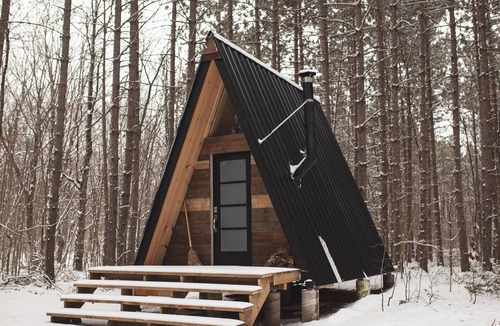 Head Lake Cabin | Relaxing A Frame Cabin in The Woods