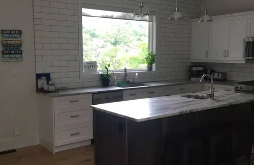 Grand Bend Cottage | Relaxing cottage on Wee Lake in Grand Bend