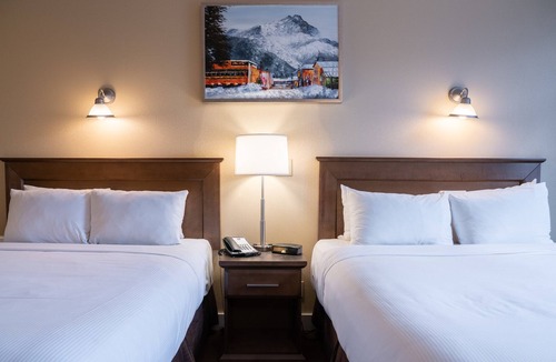 Banff Hotel | Relaxing Mountain Getaway! Superior Room
