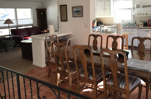 Richfield House | Remodeled 5 bed 3 bath walking distance to shops and restaurants Southdale