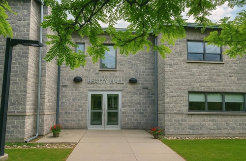 Brockville Apartment | Residence & Conference Centre-Brockville