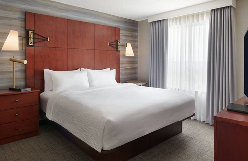 Calgary Hotel | Residence Inn by Marriott Calgary Airport